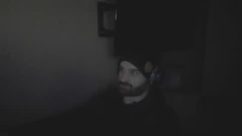 Snapshot of hardswtch chatting on February 18, 2025, 12:37 am Tom online show from February 18, 2025, 12:37 am