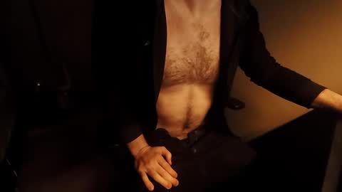 Snapshot of hardswtch chatting on September 13, 2025, 9:31 am Tom online show from September 13, 2025, 9:31 am