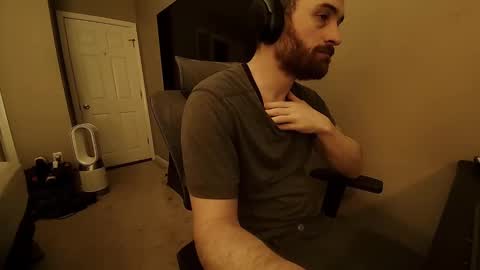 Snapshot of hardswtch chatting on September 18, 2025, 3:58 pm Tom online show from September 18, 2025, 3:58 pm