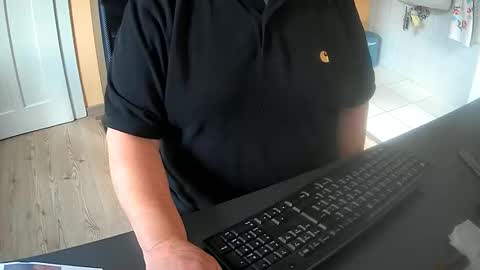 Snapshot of hardy3251 chatting on September 17, 2025, 2:41 pm hardy3251 online show from September 17, 2025, 2:41 pm