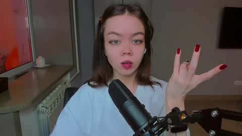 Snapshot of haribo_asmr chatting on February 16, 2025, 7:37 am Miss Hari online show from February 16, 2025, 7:37 am