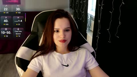 Harleen online show from May 18, 2026, 5:02 am