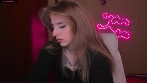Snapshot of harley_kimm chatting on March 1, 2025, 5:09 am Julia online show from March 1, 2025, 5:09 am