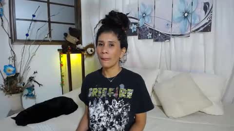 harley_quinns1 online show from January 13, 2025, 8:58 pm