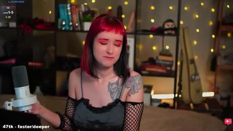 HarleyJeffrey online show from December 3, 2025, 11:08 am