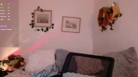 Harmony    Please help me to reach 100 thumbs up online show from September 15, 2025, 3:17 am