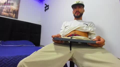 harold_999 online show from October 15, 2025, 4:01 am