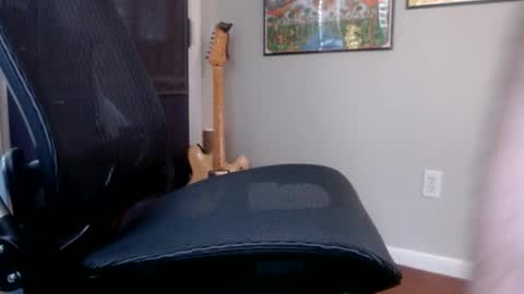 Snapshot of harp3736 chatting on July 4, 2026, 6:36 pm Datswut Shesed online show from July 4, 2026, 6:36 pm