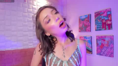Snapshot of harperwest_ chatting on July 17, 2026, 10:36 pm Harper online show from July 17, 2026, 10:36 pm
