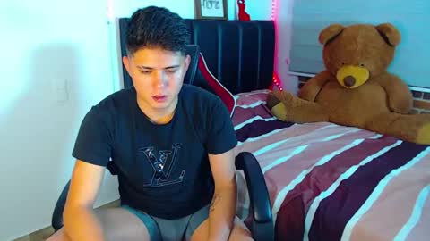 DANNY online show from December 5, 2025, 2:31 am