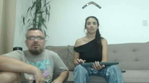 hannaandharri online show from April 16, 2026, 3:51 am