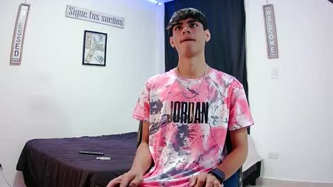 Snapshot of harrythomson1 chatting on November 3, 2025, 5:09 am harry thomson online show from November 3, 2025, 5:09 am