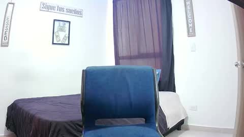 Snapshot of harrythomson1 chatting on November 24, 2025, 8:08 pm harry thomson online show from November 24, 2025, 8:08 pm