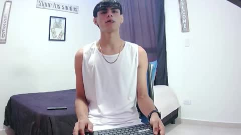 Snapshot of harrythomson1 chatting on November 30, 2025, 1:48 pm harry thomson online show from November 30, 2025, 1:48 pm