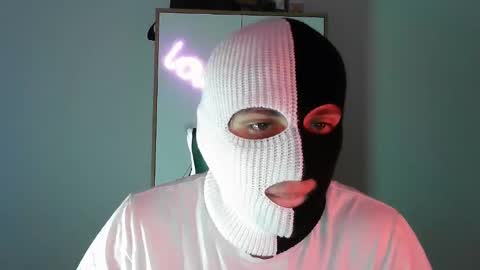 Two-Face online show from April 1, 2026, 10:18 pm