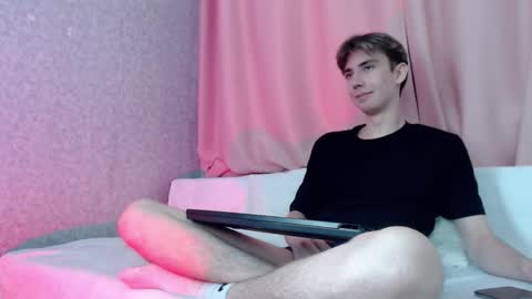 harvey_foster online show from December 17, 2025, 3:29 pm