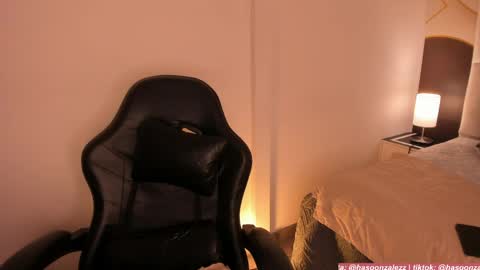 Snapshot of has_gonzalezz chatting on April 9, 2026, 6:41 am has_gonzalezz online show from April 9, 2026, 6:41 am