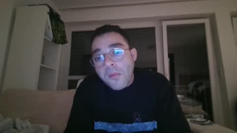 hash420 online show from February 21, 2025, 11:43 pm