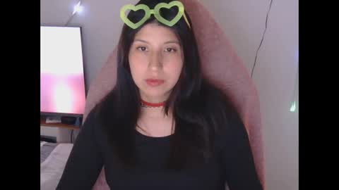 lady online show from April 16, 2026, 7:03 pm