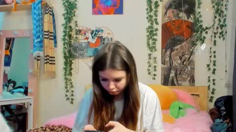 Snapshot of hateemotions chatting on October 4, 2025, 11:41 am HateEmotions online show from October 4, 2025, 11:41 am