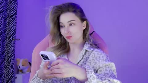 Snapshot of haters_ chatting on May 16, 2026, 7:01 pm Anna online show from May 16, 2026, 7:01 pm