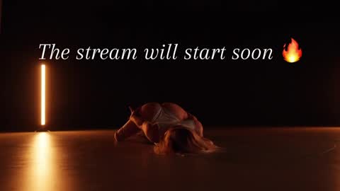 Snapshot of haters_ chatting on May 25, 2026, 5:35 am Anna online show from May 25, 2026, 5:35 am