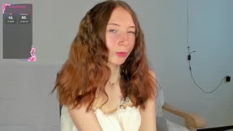 Lola online show from November 17, 2025, 8:09 am