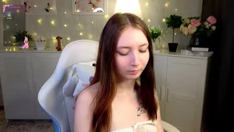 Lola online show from January 12, 2026, 10:20 am