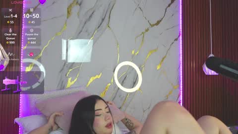 Snapshot of hay1_ chatting on December 7, 2024, 5:37 am haylie  See you tonight at 8pm Colombia time online show from December 7, 2024, 5:37 am