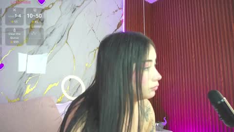 Snapshot of hay1_ chatting on December 24, 2024, 9:39 am haylie  See you tonight at 8pm Colombia time online show from December 24, 2024, 9:39 am
