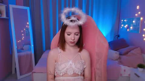 Mia online show from February 19, 2026, 7:59 am