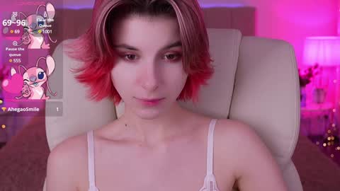 haylaamber online show from January 12, 2025, 2:03 am