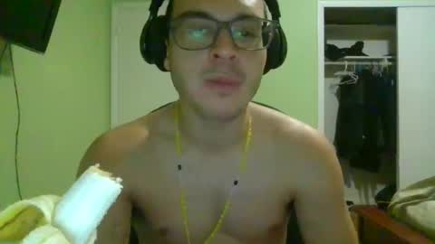 Snapshot of hazehorizon48 chatting on November 20, 2025, 8:47 am hazehorizon48 online show from November 20, 2025, 8:47 am