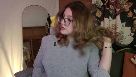 Snapshot of hazelbrownn23 chatting on January 18, 2026, 1:42 am Hazel Brown online show from January 18, 2026, 1:42 am