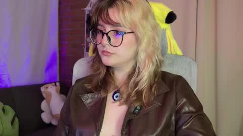 Hazel Brown online show from March 27, 2026, 1:00 am