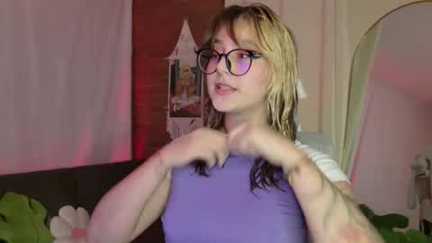 Hazel Brown online show from April 14, 2026, 1:00 am