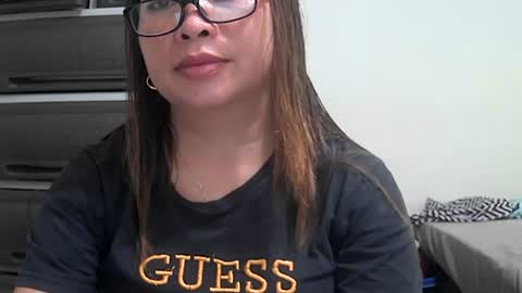 hazeldhane online show from February 28, 2025, 5:59 am