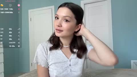 Kira online show from July 19, 2026, 1:15 pm
