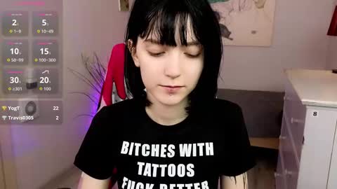 hazeltompson online show from September 13, 2025, 3:01 pm