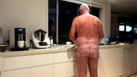 Snapshot of hb2283 chatting on December 6, 2024, 6:28 pm h babe online show from December 6, 2024, 6:28 pm