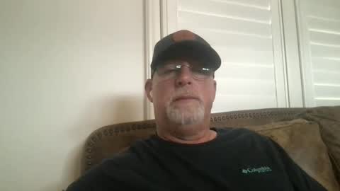 Snapshot of hdeuce22 chatting on May 26, 2026, 3:52 pm Hdeuce22 online show from May 26, 2026, 3:52 pm