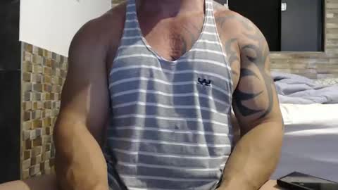 Snapshot of healedcarioca chatting on January 17, 2025, 12:20 am Brazilian bigdick online show from January 17, 2025, 12:20 am