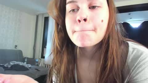 Snapshot of heathernextdoor chatting on March 25, 2026, 5:35 am Heather online show from March 25, 2026, 5:35 am