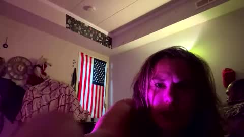 Snapshot of heatskii chatting on November 11, 2025, 4:01 am heatskii online show from November 11, 2025, 4:01 am