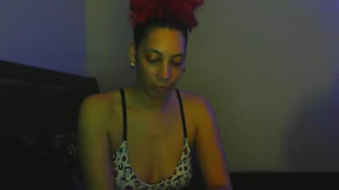 Heavenllyy online show from April 13, 2026, 4:07 am