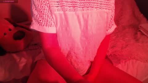 Snapshot of heavenlykiss chatting on December 5, 2024, 11:38 am Chani online show from December 5, 2024, 11:38 am