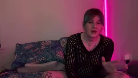 Snapshot of heavensentttt chatting on January 18, 2025, 6:24 am Saoirse online show from January 18, 2025, 6:24 am