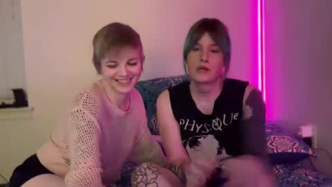 Snapshot of heavensentttt chatting on January 26, 2025, 4:09 am Saoirse online show from January 26, 2025, 4:09 am