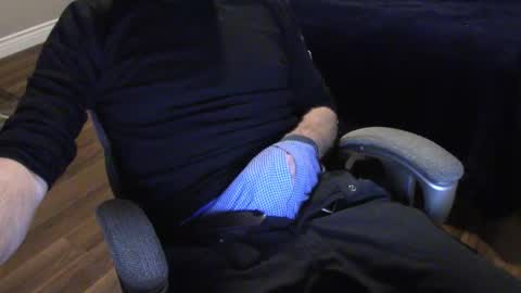 Snapshot of heavilyhung chatting on October 12, 2025, 5:17 am John online show from October 12, 2025, 5:17 am