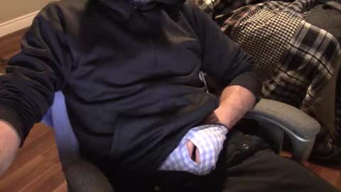 Snapshot of heavilyhung chatting on October 23, 2025, 2:11 am John online show from October 23, 2025, 2:11 am